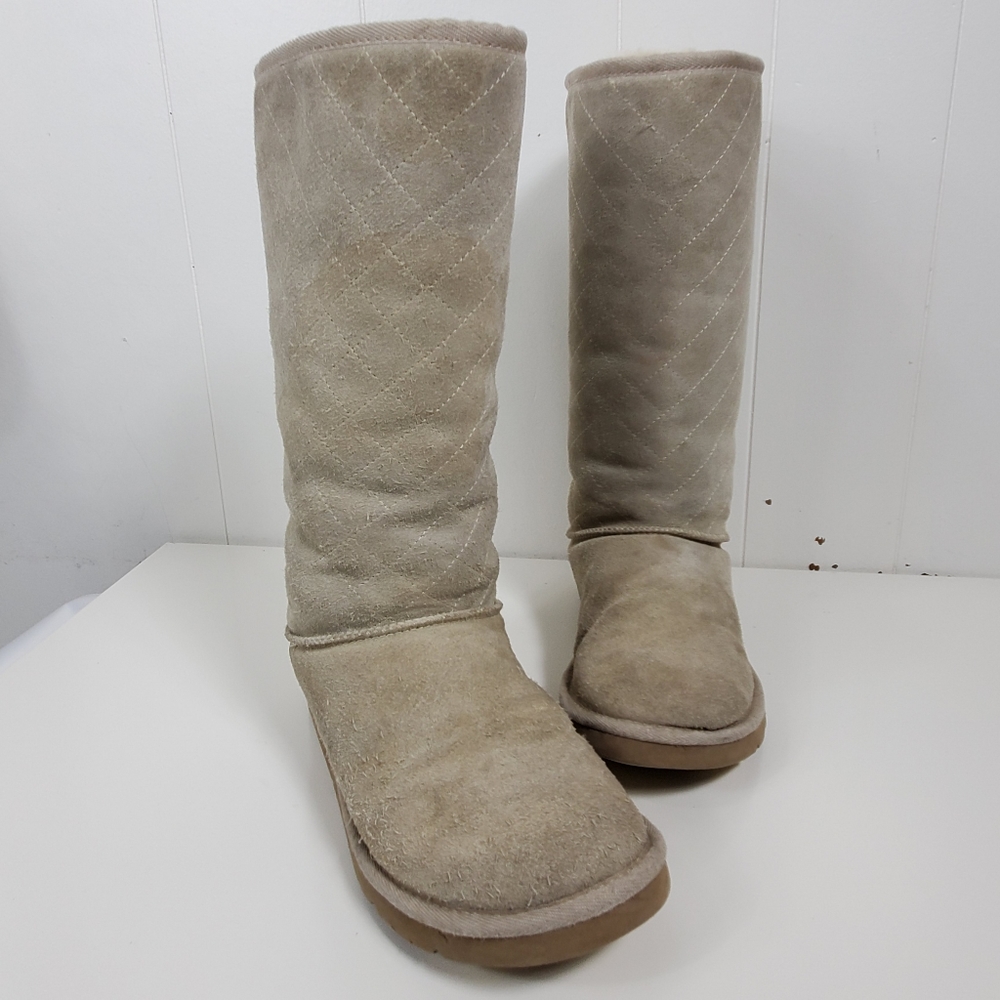 Ugg Classic tall boot 2 - Picture 10 of 12